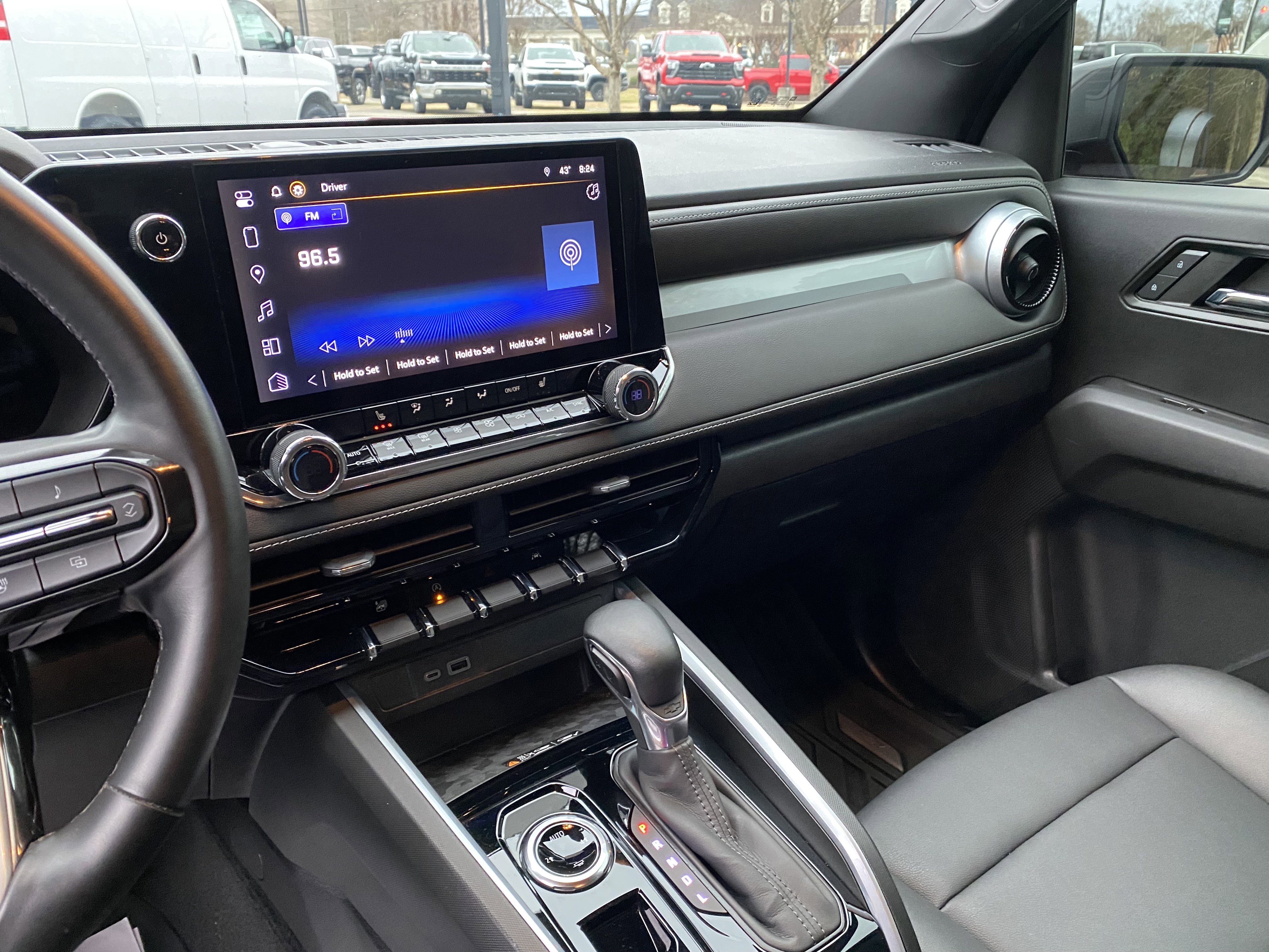 Used 2023 Chevrolet Colorado LT w/ LT Convenience Package III image 23