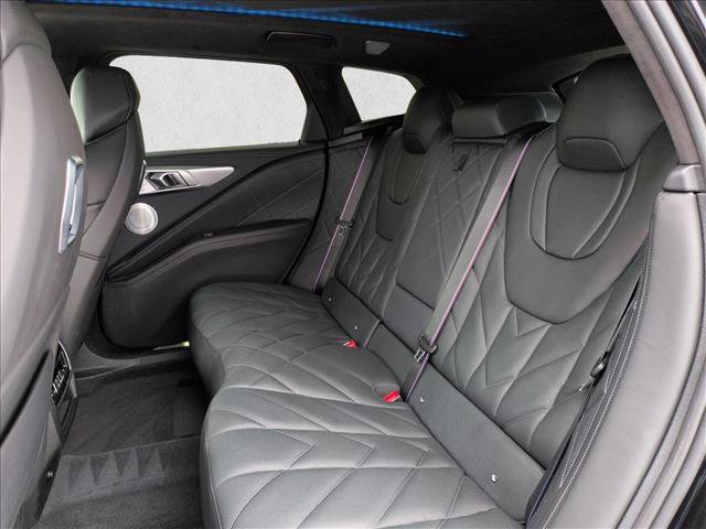 Used 2025 BMW XM AWD/4WD image 19