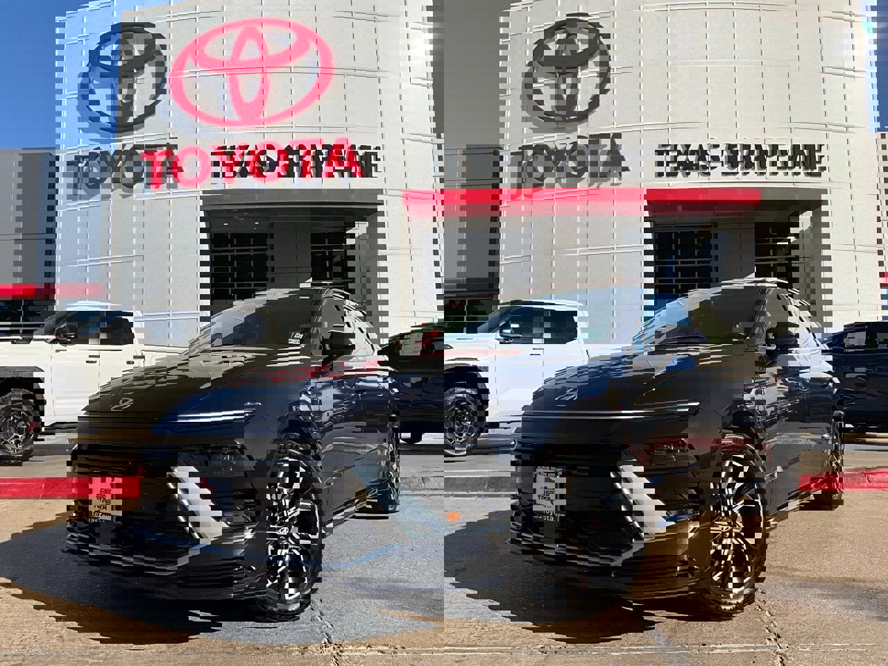 Used 2025 Hyundai Sonata SEL image 2