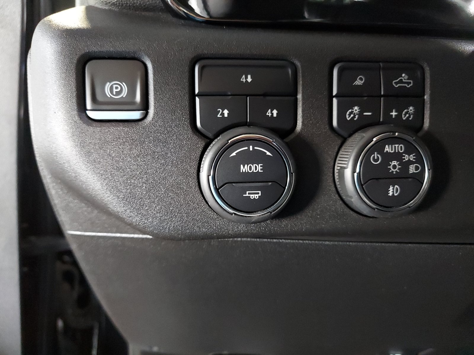 Used 2024 Chevrolet Silverado 2500 LT w/ Texas Edition AWD/4WD image 27