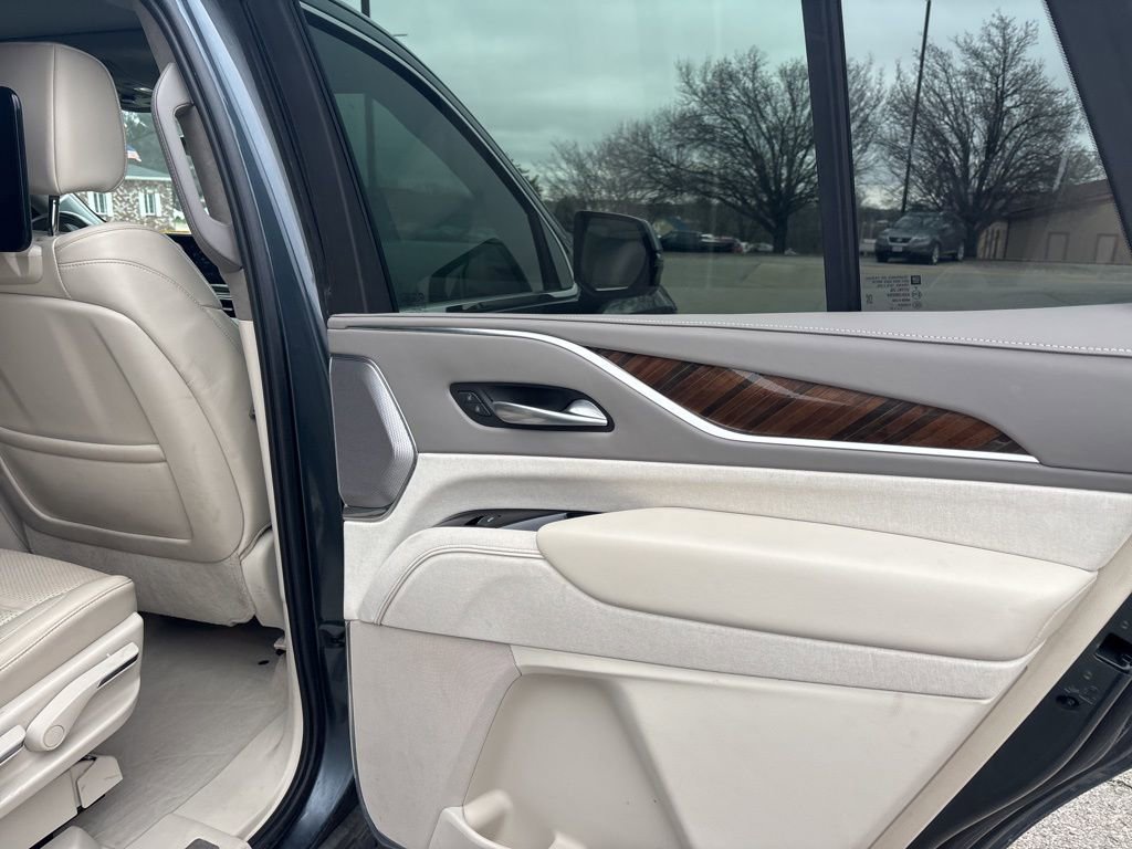 Used 2021 Cadillac Escalade Premium Luxury Platinum image 20