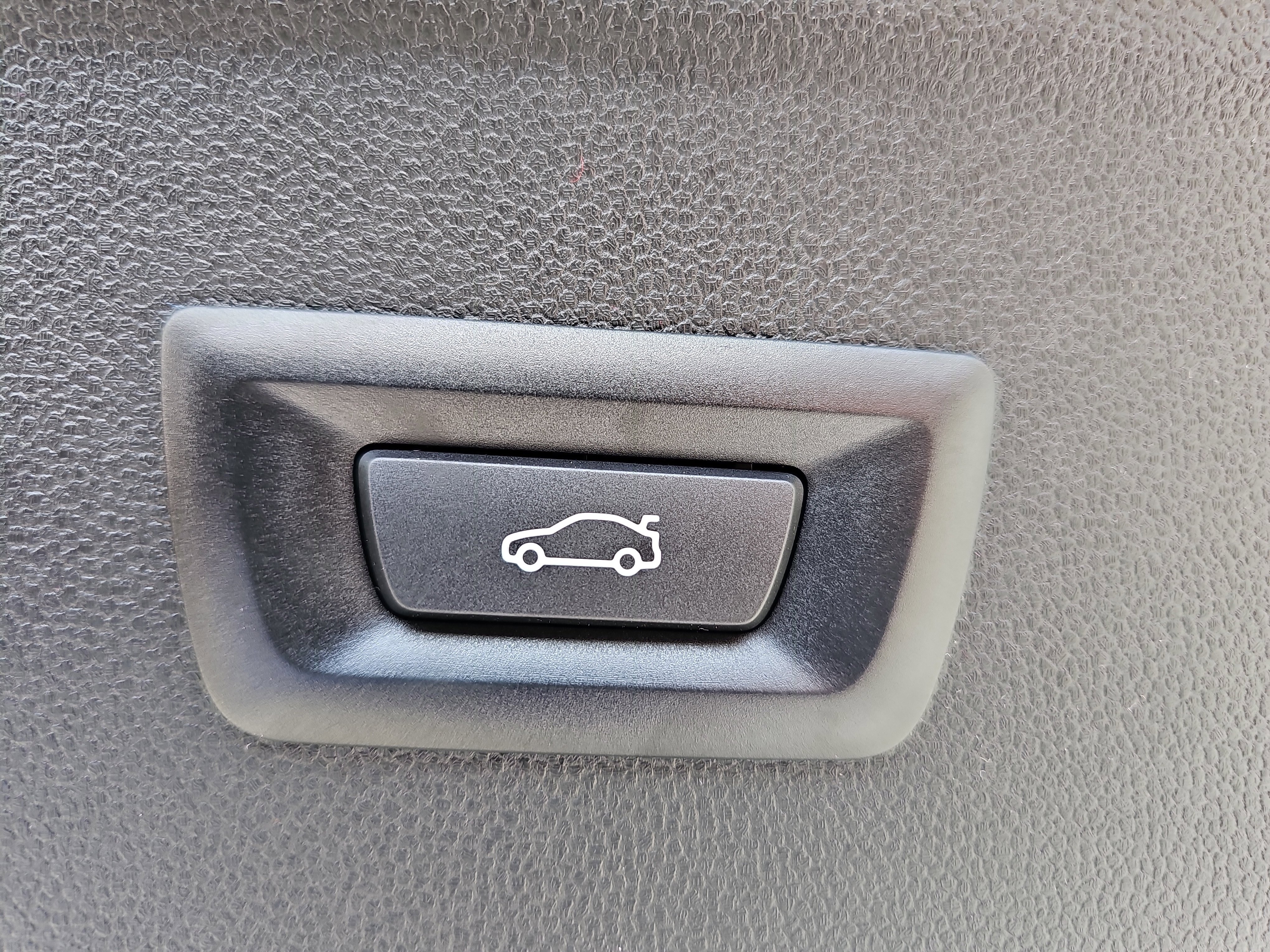 New 2026 BMW iX xDrive60 w/ Premium Package image 13