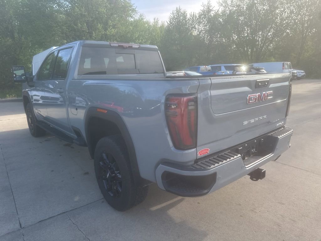 Used 2025 GMC Sierra 2500 AT4 w/ AT4 Premium Plus Package AWD/4WD image 8