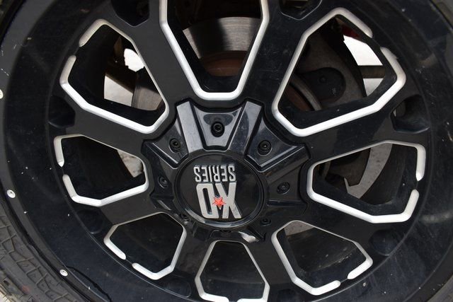 Used 2016 GMC Sierra 2500 Denali w/ Duramax Plus Package image 11