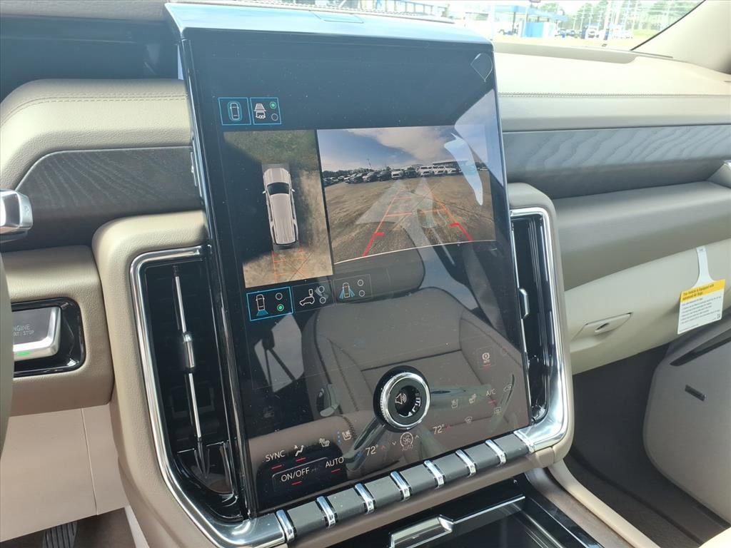 New 2026 GMC Yukon XL Denali image 21