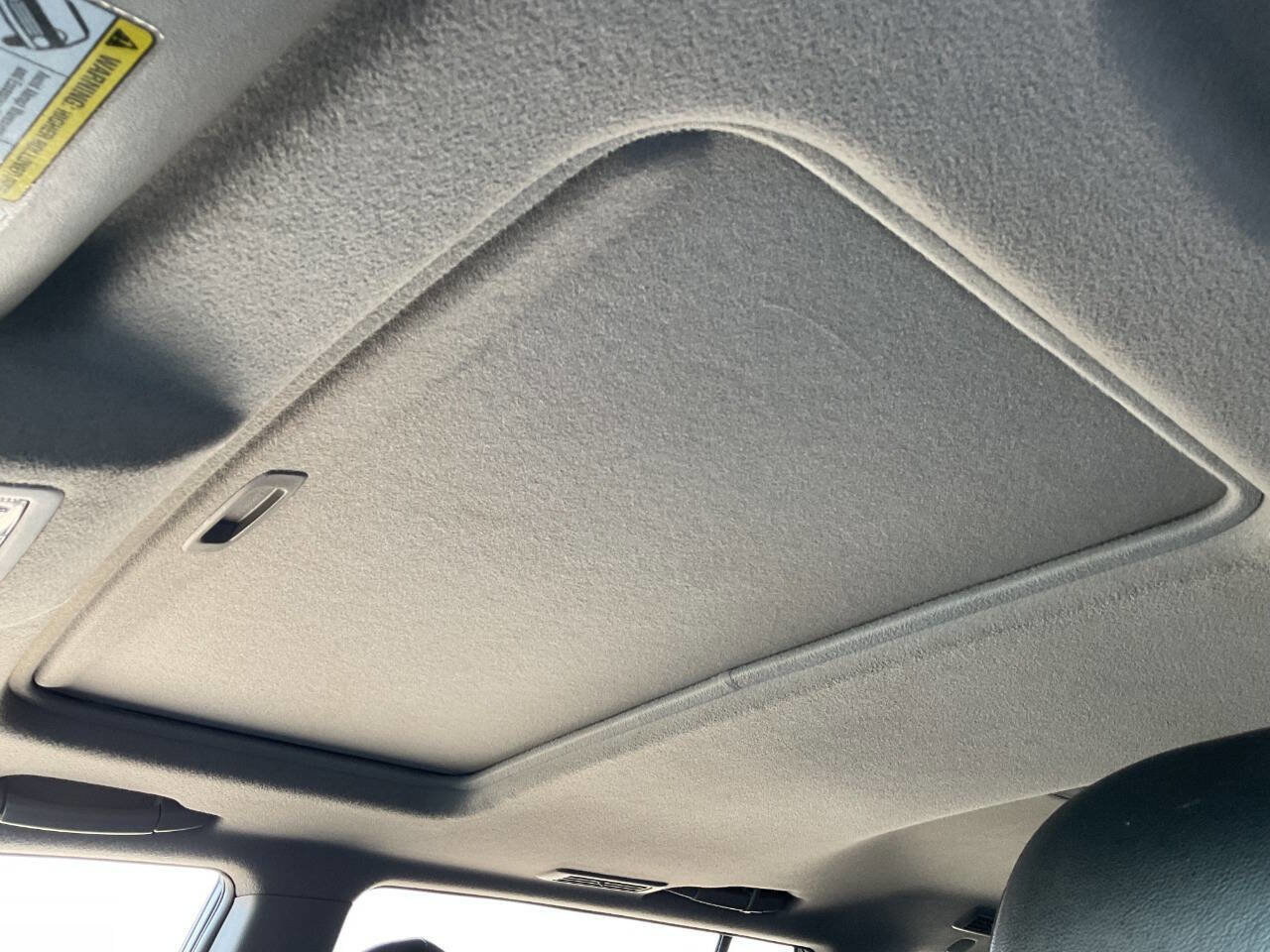 Used 2012 Toyota Highlander SE w/ Tow Pkg AWD/4WD image 28