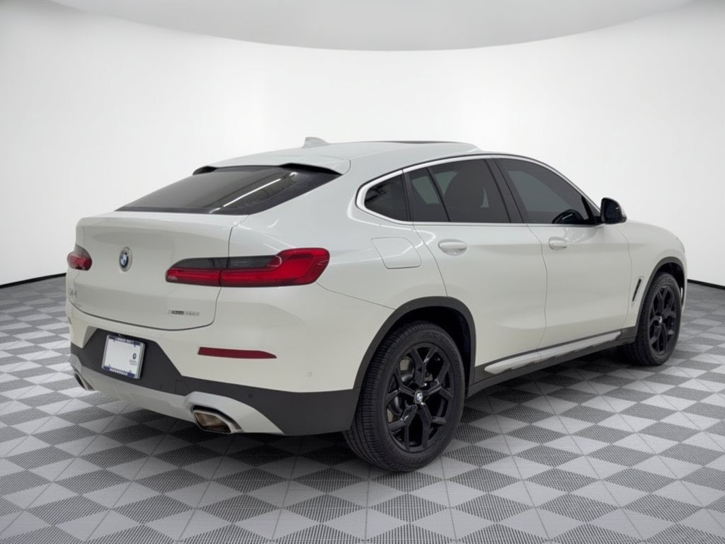 Used 2024 BMW X4 xDrive30i AWD/4WD image 9