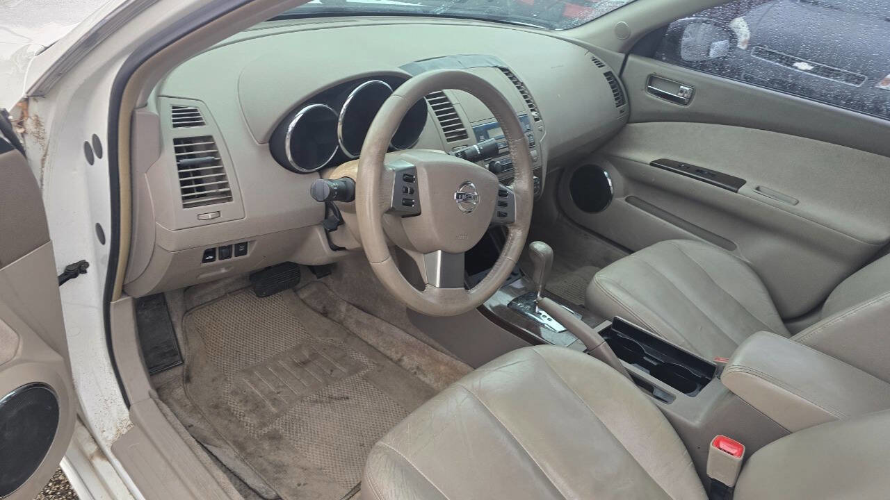 Used 2005 Nissan Altima 3.5 SL FWD image 7