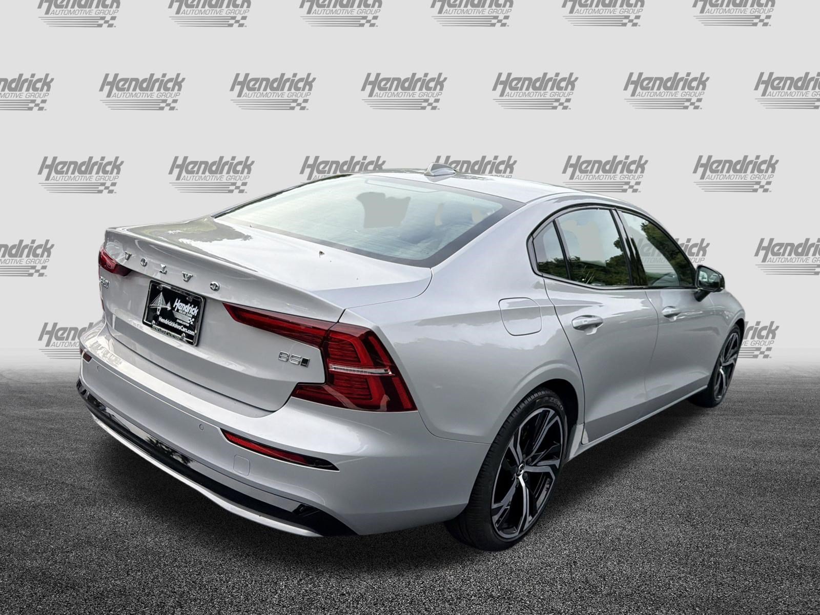 Certified 2024 Volvo S60 B5 Core AWD/4WD image 10