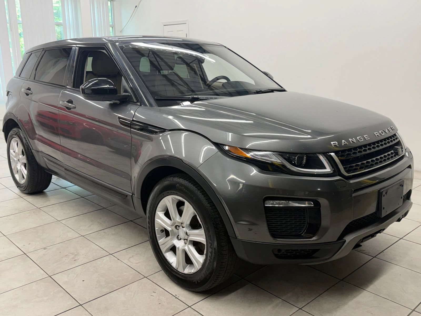 Used 2016 Land Rover Range Rover Evoque SE AWD/4WD image 1