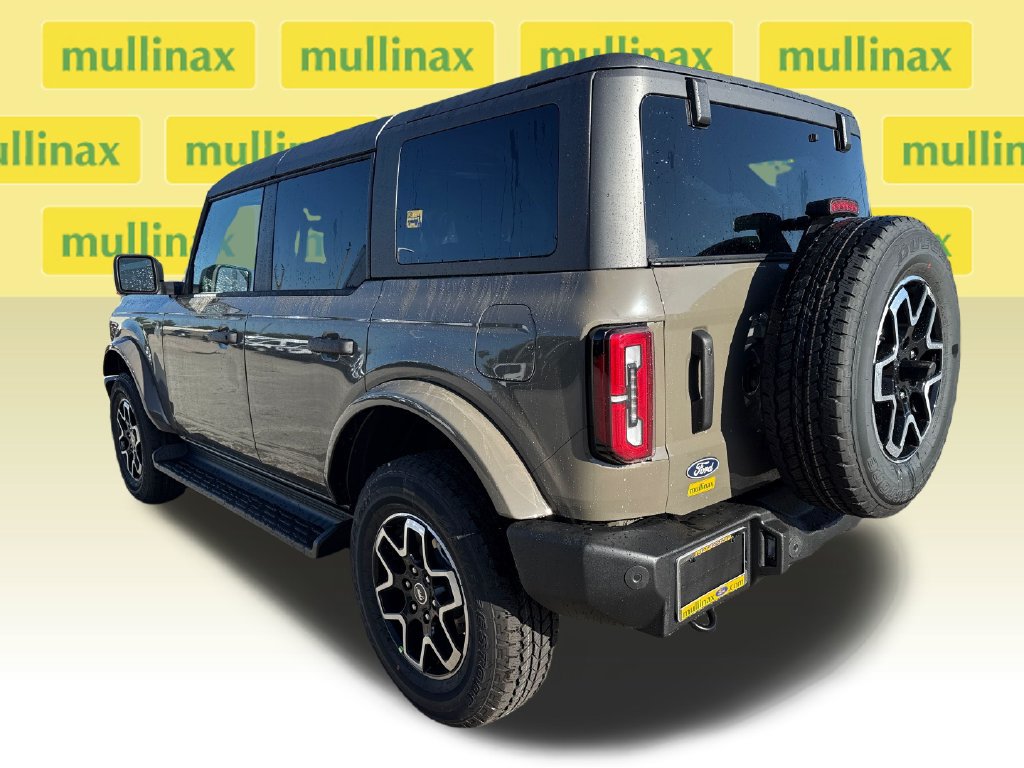New 2026 Ford Bronco Outer Banks AWD/4WD image 4