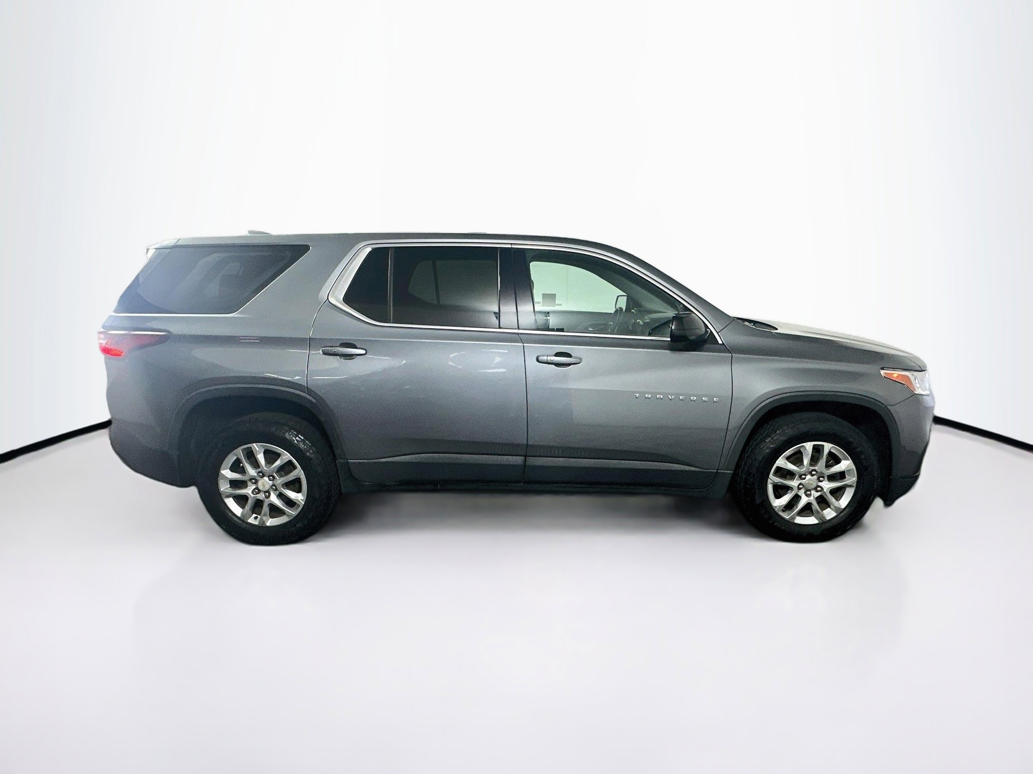 Used 2019 Chevrolet Traverse LS FWD image 10