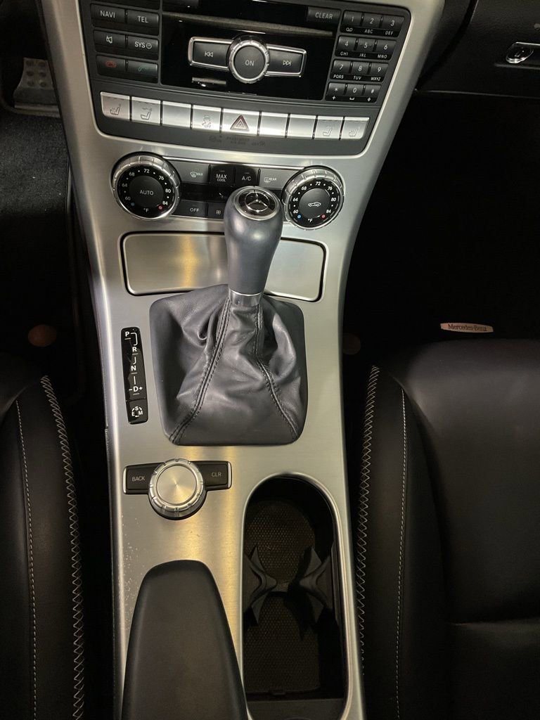 Used 2012 Mercedes-Benz SLK 350 image 26
