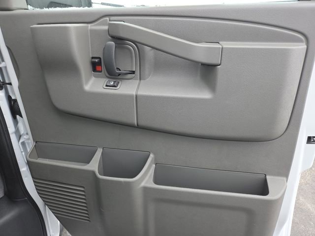 New 2025 Chevrolet Express 3500 w/ Power Convenience Package RWD image 26