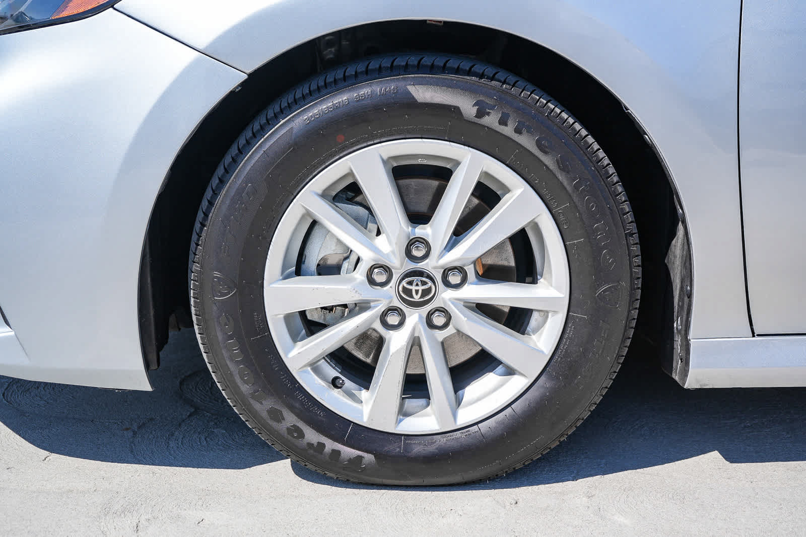 Used 2025 Toyota Camry LE FWD image 11
