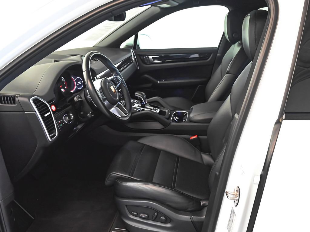Used 2022 Porsche Cayenne Coupe AWD/4WD image 28