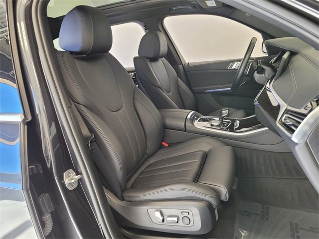 Used 2021 BMW X5 xDrive40i w/ Premium Package 2 image 25