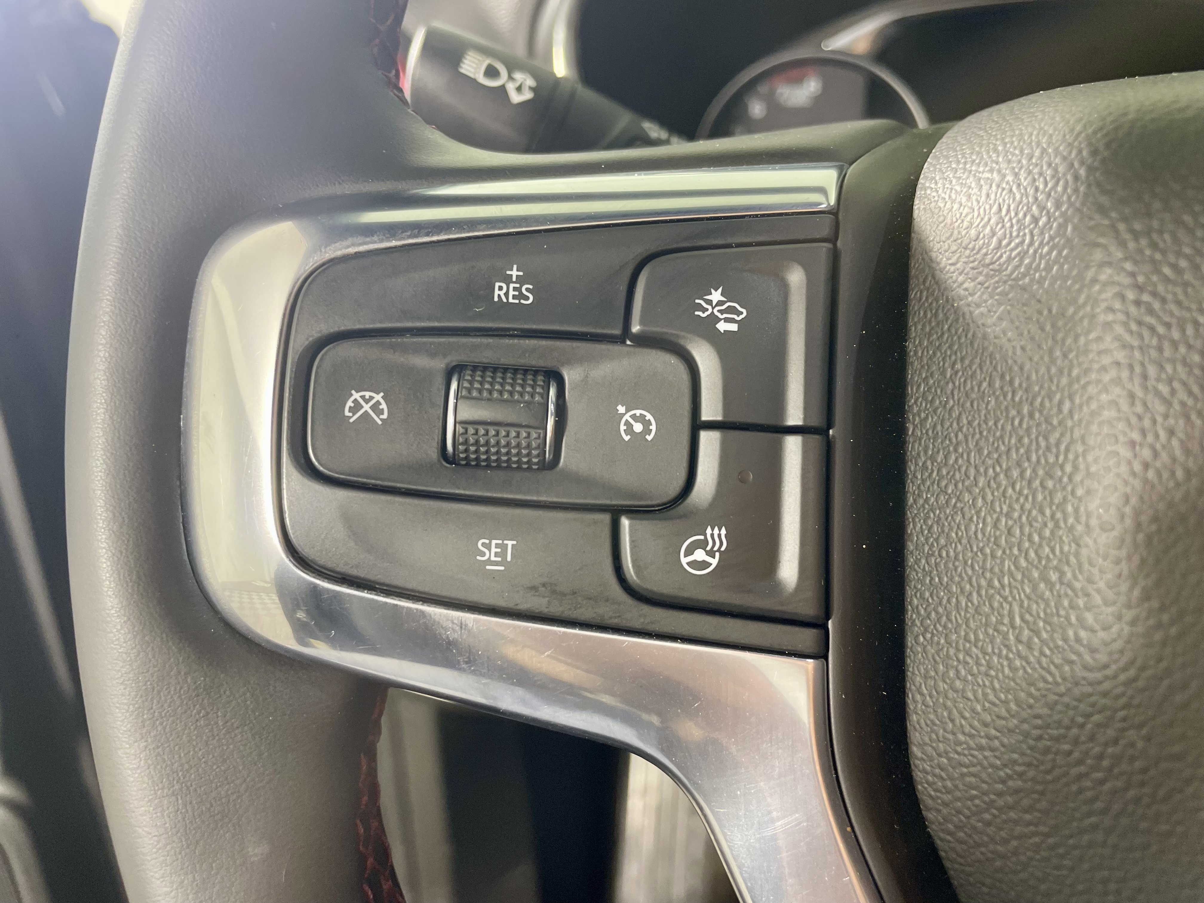 Used 2023 Chevrolet Blazer RS w/ Driver Confidence II Package image 17