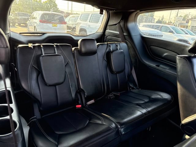 Used 2024 Chrysler Pacifica Limited FWD image 13