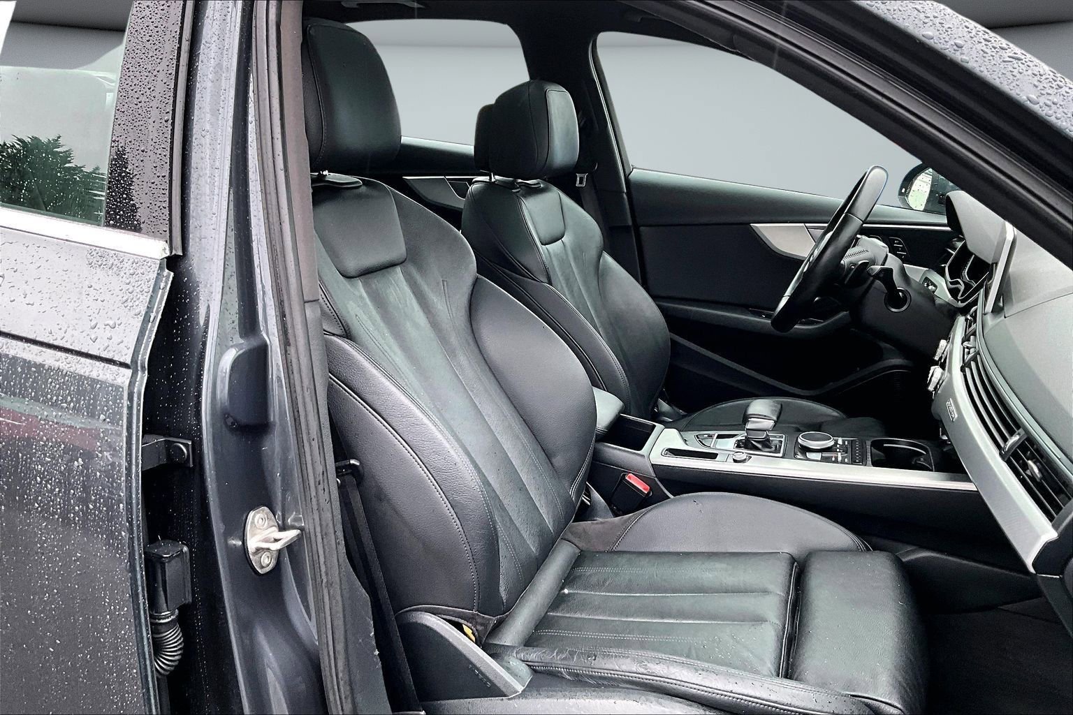 Used 2017 Audi A4 2.0T Prestige w/ Prestige Package image 29