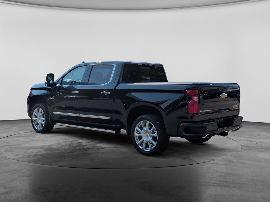 Used 2026 Chevrolet Silverado 1500 High Country w/ High Country Premium Package AWD/4WD image 5