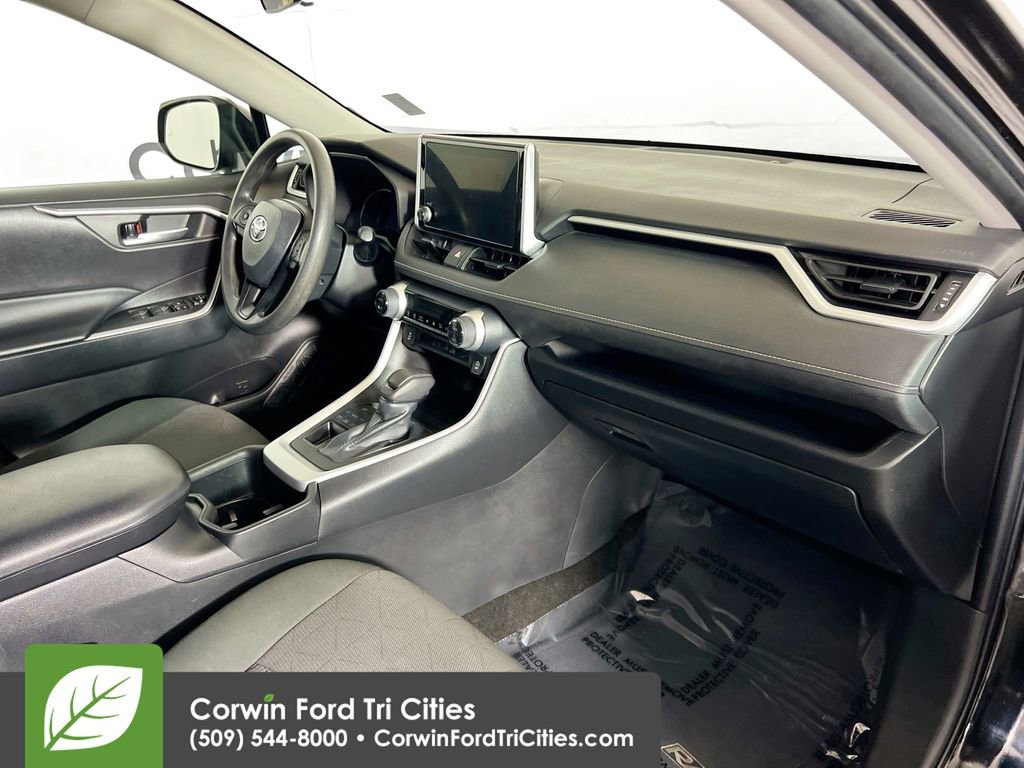 Used 2023 Toyota RAV4 XLE image 28