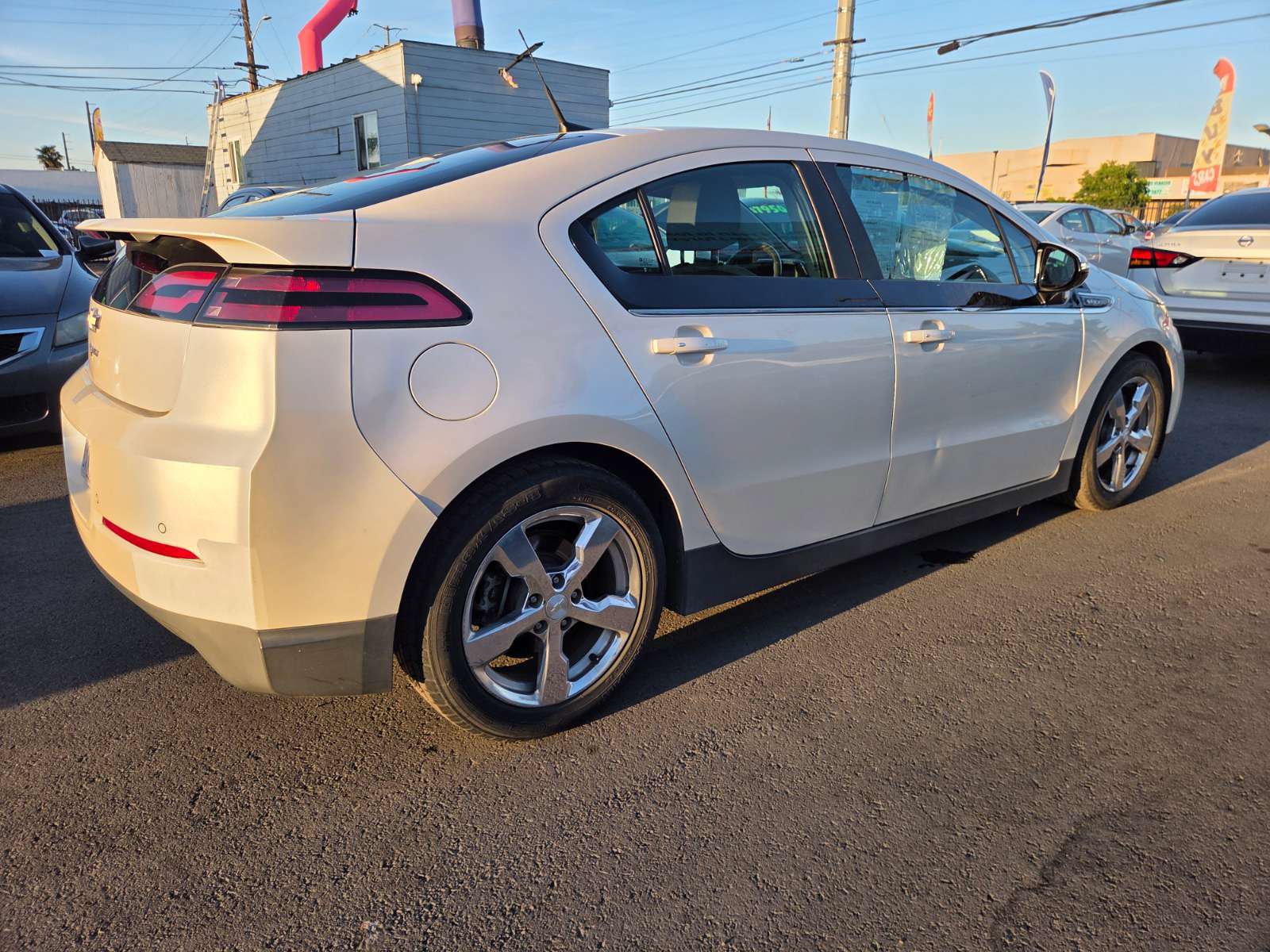 Used 2013 Chevrolet Volt Premium w/ Premium Trim Package FWD image 4