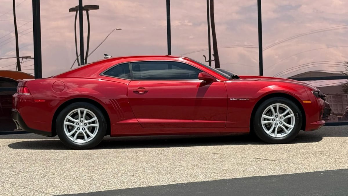 Used 2015 Chevrolet Camaro LS image 15