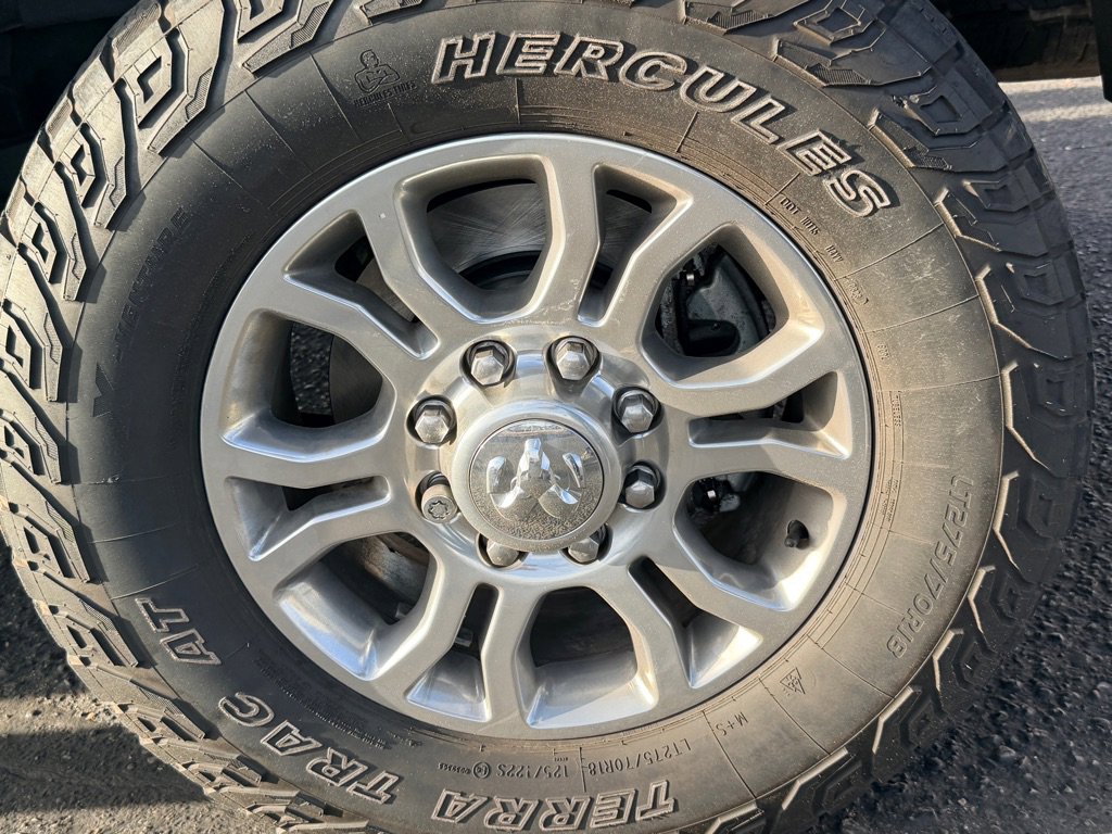 Used 2016 RAM 2500 Laramie w/ Convenience Group image 40