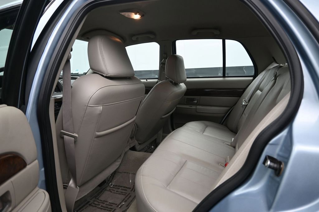 Used 2009 Mercury Grand Marquis LS RWD image 19