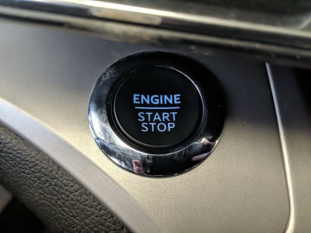 Used 2022 Ford Explorer XLT w/ Equipment Group 202A image 27