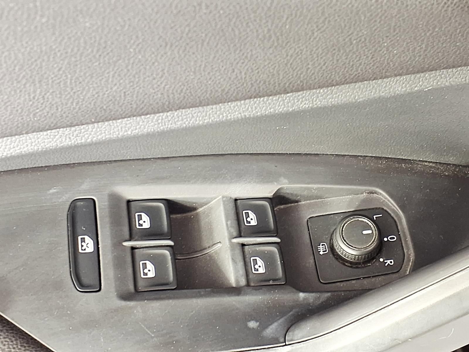 Used 2020 Volkswagen Jetta SE image 14