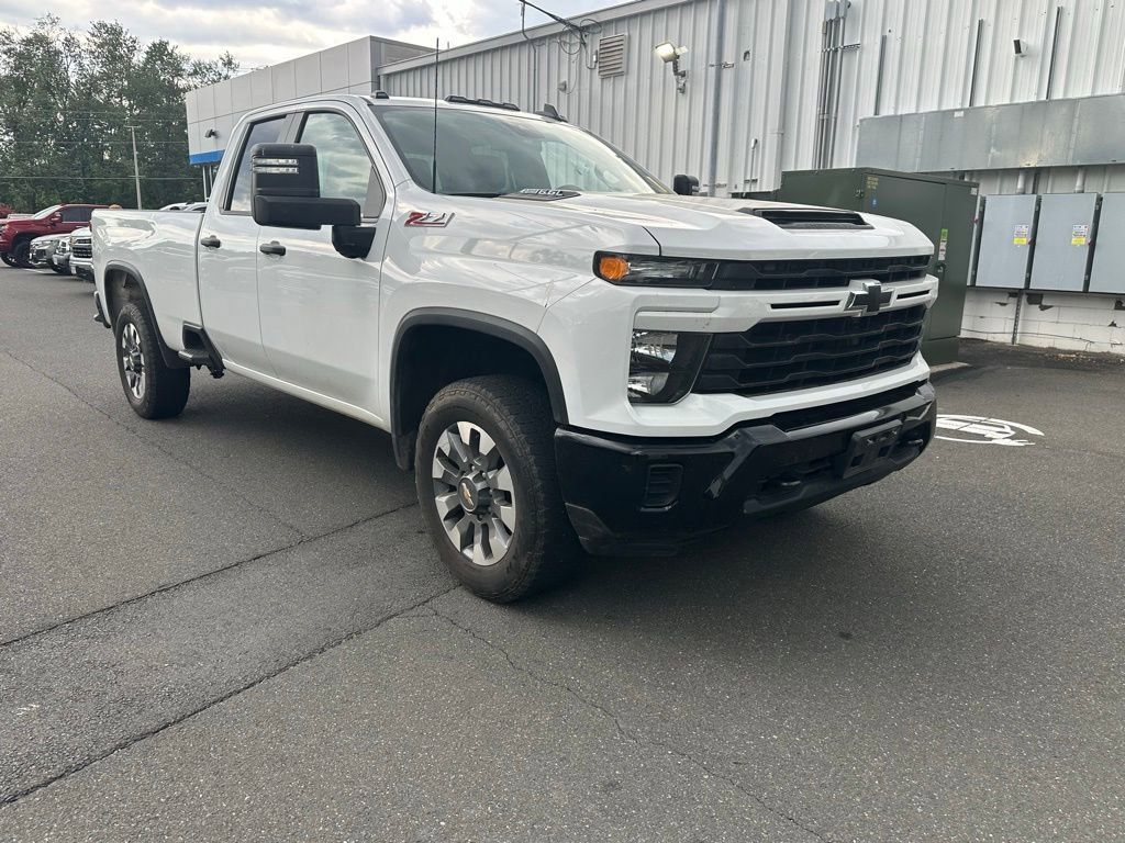 Used 2024 Chevrolet Silverado 2500 Custom w/ Custom Value Package AWD/4WD image 3