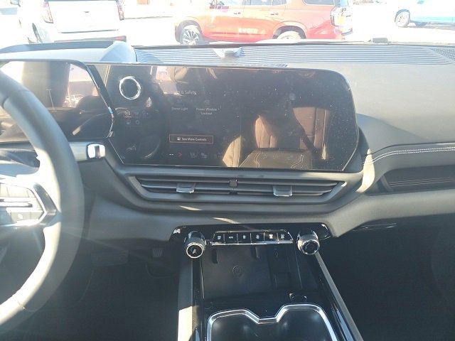 New 2025 Chevrolet Silverado EV LT image 22