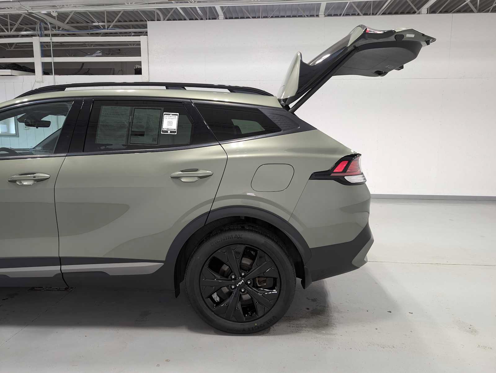 Certified 2024 Kia Sportage X-Line w/ X-Line Premium Package AWD/4WD image 11