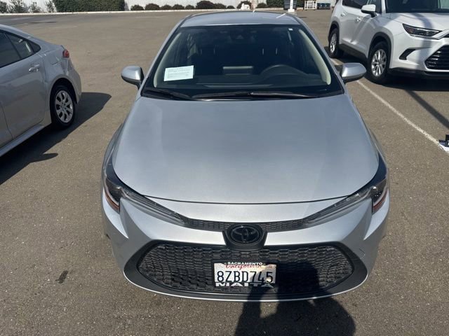 Used 2022 Toyota Corolla LE image 3