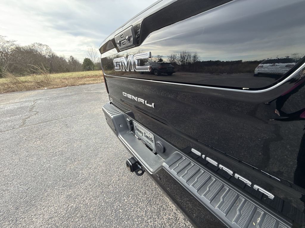Certified 2025 GMC Sierra 2500 Denali Ultimate w/ Max Trailering Package AWD/4WD image 39