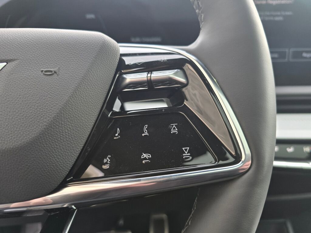 New 2026 Cadillac Optiq Sport 1 image 27