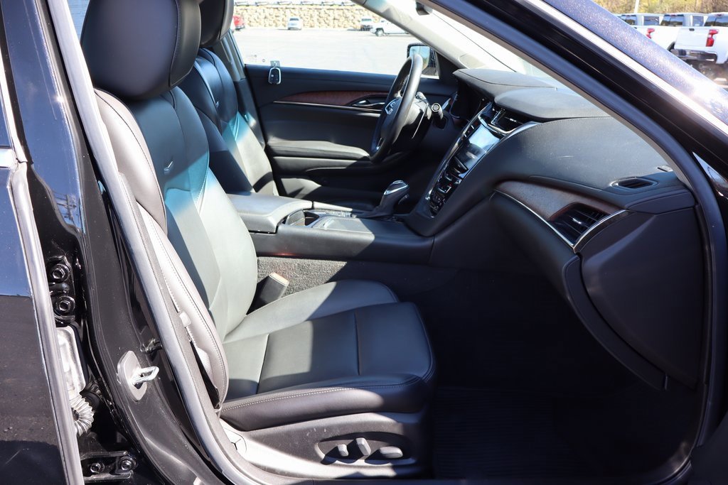Used 2019 Cadillac CTS Luxury image 16