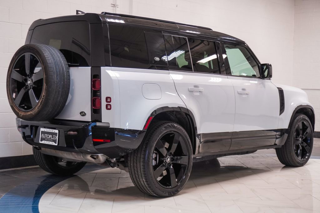 Used 2023 Land Rover Defender 110 X-Dynamic SE AWD/4WD image 35