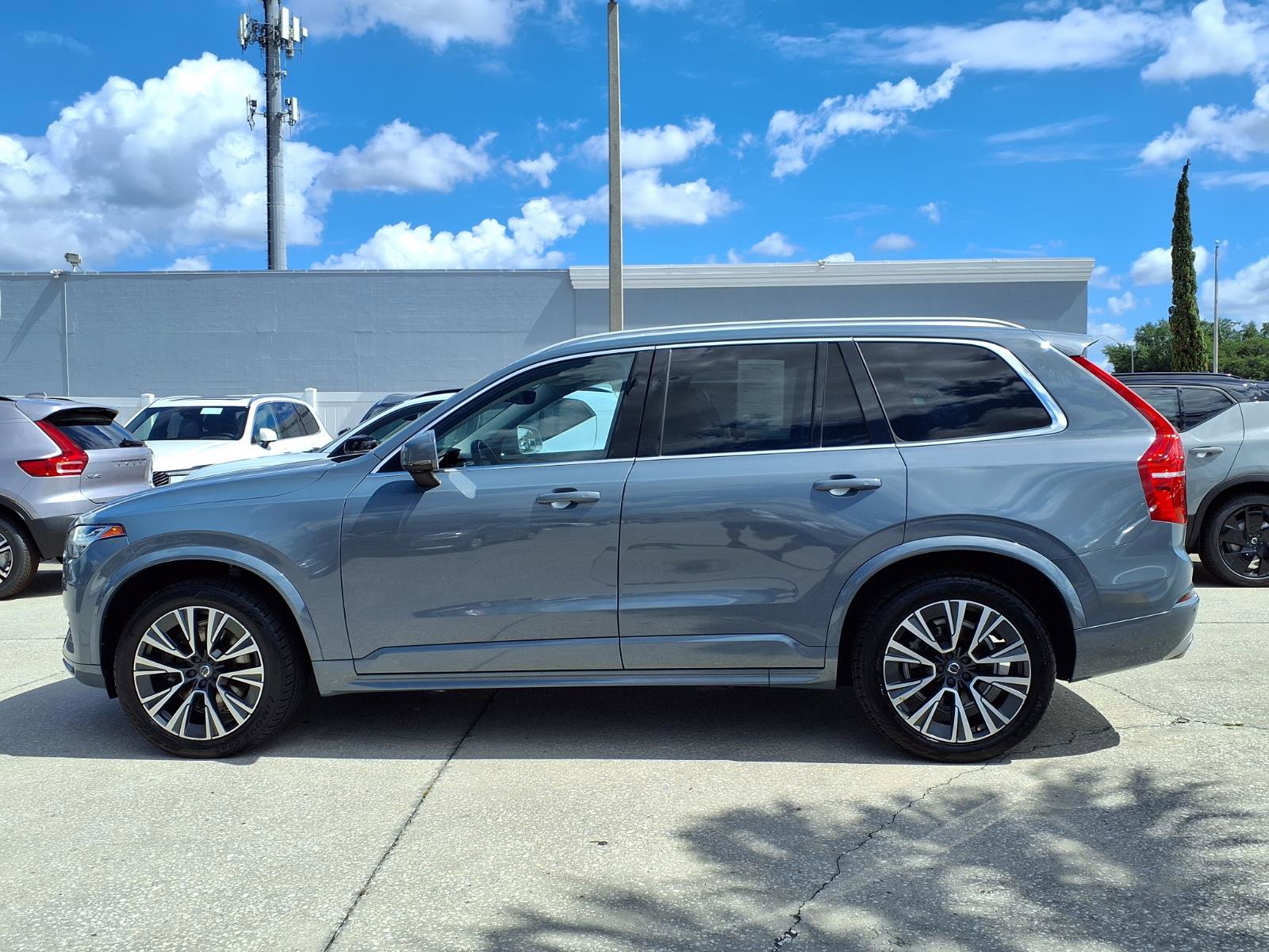 Used 2020 Volvo XC90 T5 Momentum w/ Protection Package Premier AWD/4WD image 4
