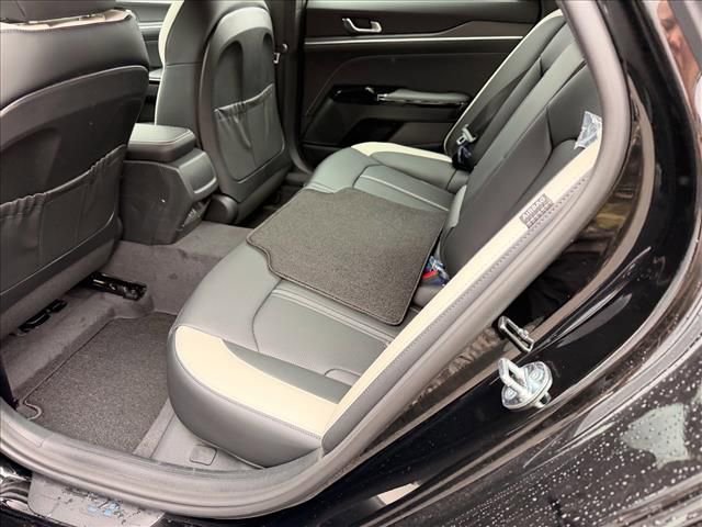 New 2026 Kia K5 GT-Line image 9