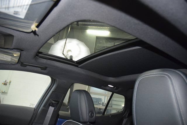 New 2026 Chevrolet Equinox EV LT w/ Convenience Package II FWD image 41