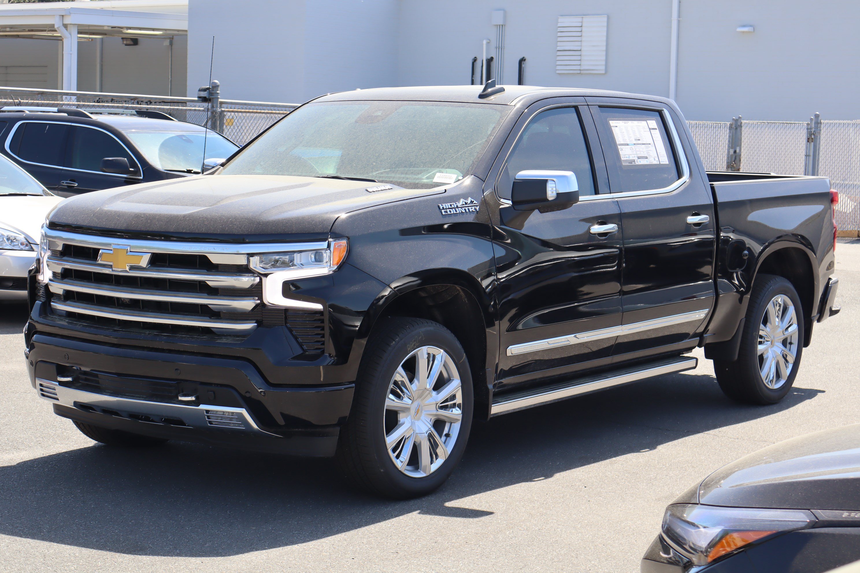 New 2026 Chevrolet Silverado 1500 High Country w/ High Country Premium Package AWD/4WD image 3