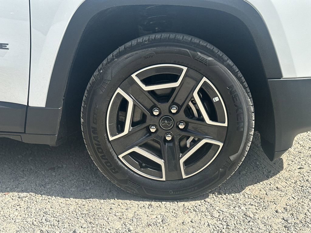 New 2026 Jeep Cherokee Limited AWD/4WD image 12