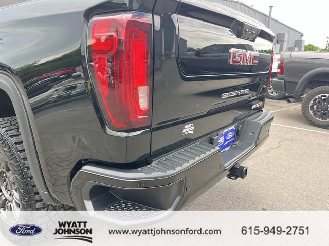 Used 2024 GMC Sierra 1500 AT4X image 10