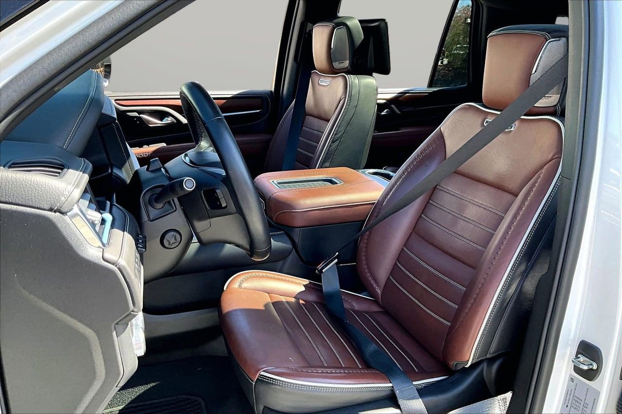 Used 2023 GMC Yukon Denali Ultimate image 22