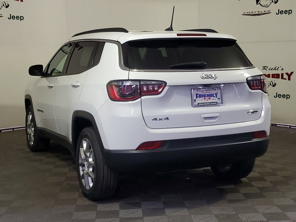 Used 2022 Jeep Compass Latitude image 4
