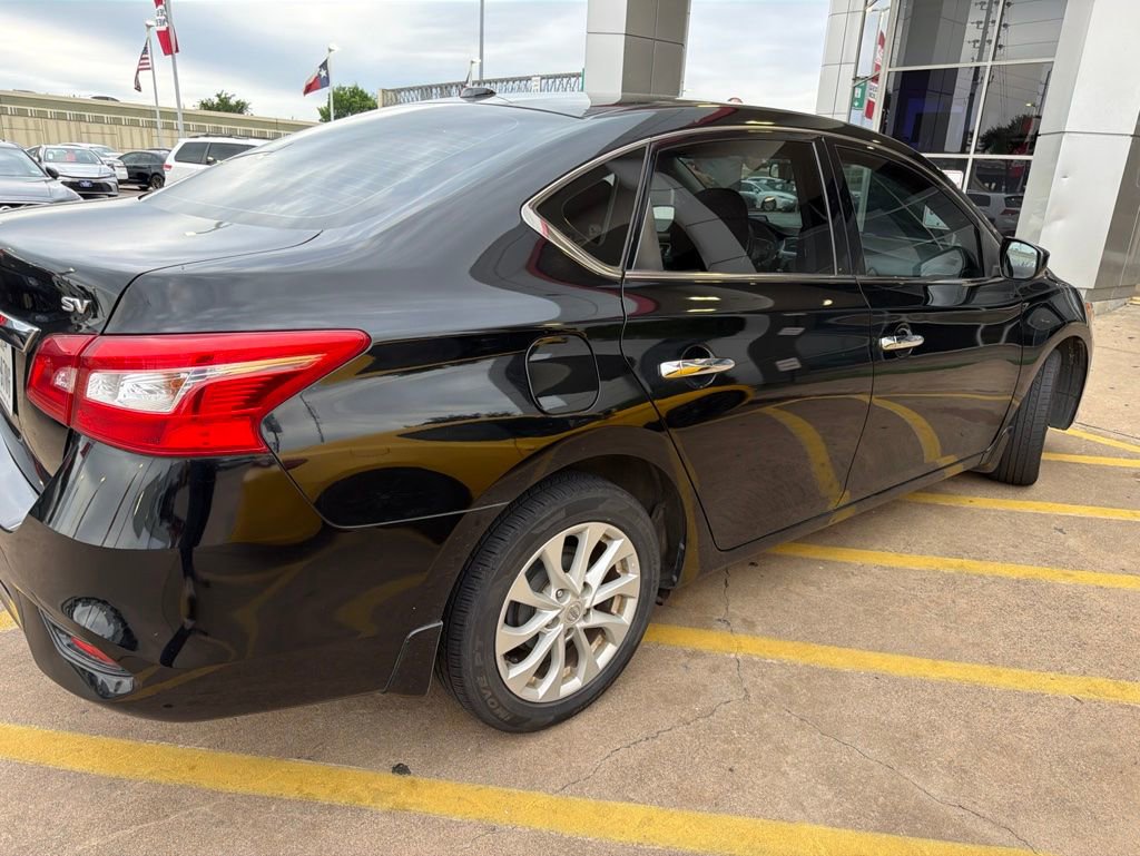 Used 2018 Nissan Sentra SV FWD image 4