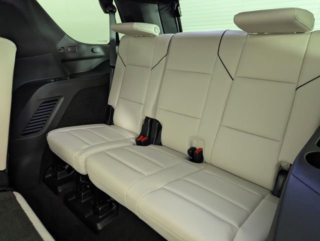Used 2025 Cadillac Escalade Sport w/ Touring Package image 19